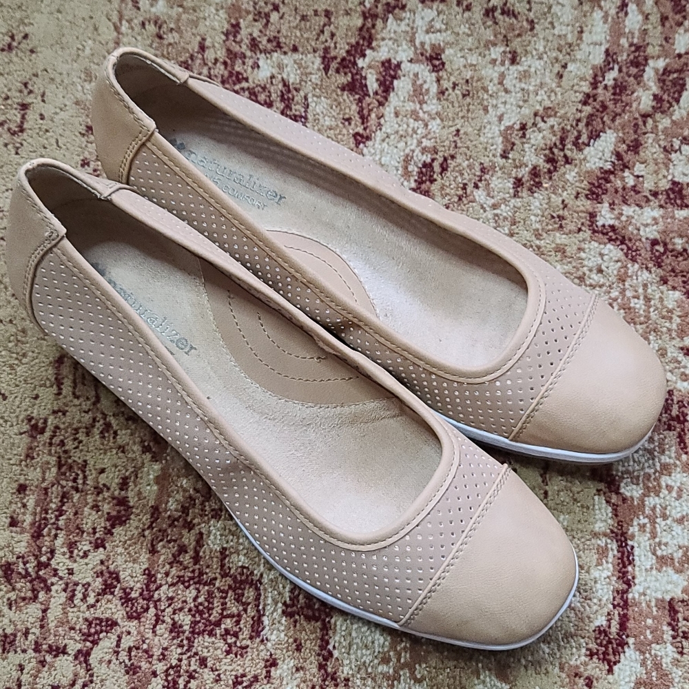 Naturalizer Bartow wedges size 8½